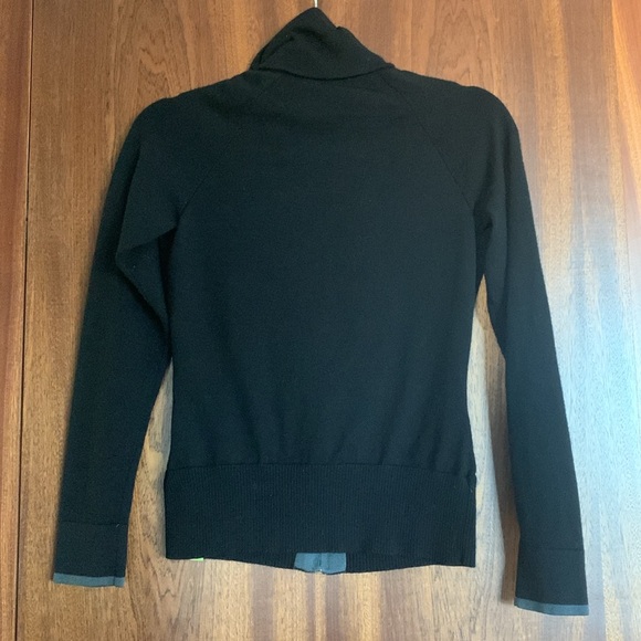 Woman’s Black Smartwool 100% Merino Wool Long Sleeved Full Zip Up Jacket - Picture 7 of 10
